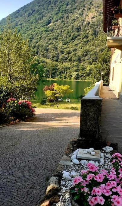 L'Angolino Di Magda: On The Lake-Private Beach! Ghirla Exterior foto